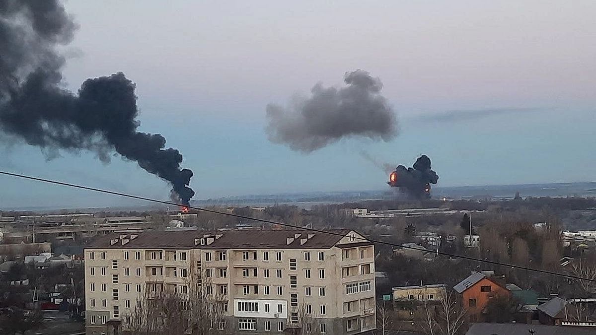 <div class="paragraphs"><p>As citizens rushed out of Kyiv amid shelling, others took shelter in underground metro stations and basements.</p></div>