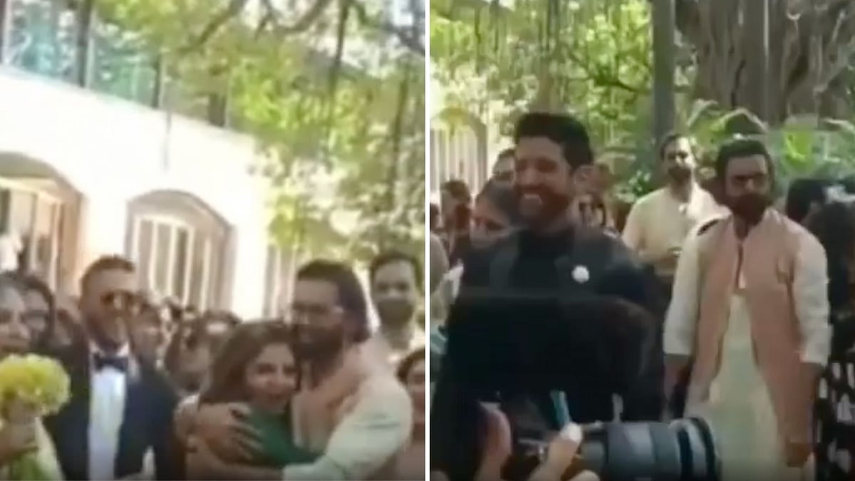 <div class="paragraphs"><p>Hrithik Roshan danced to Dil Chahta Hai's title track at Farhan Akhtar and Shibani Dandekar's wedding.</p></div>