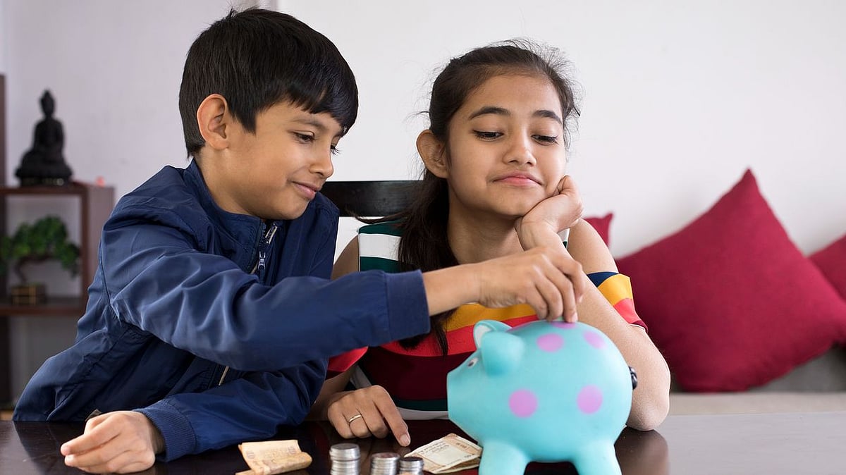 <div class="paragraphs"><p>HDFC Life Youngstar Udaan covers everything from education expenses to helping your children kick-start their business venture. </p></div>