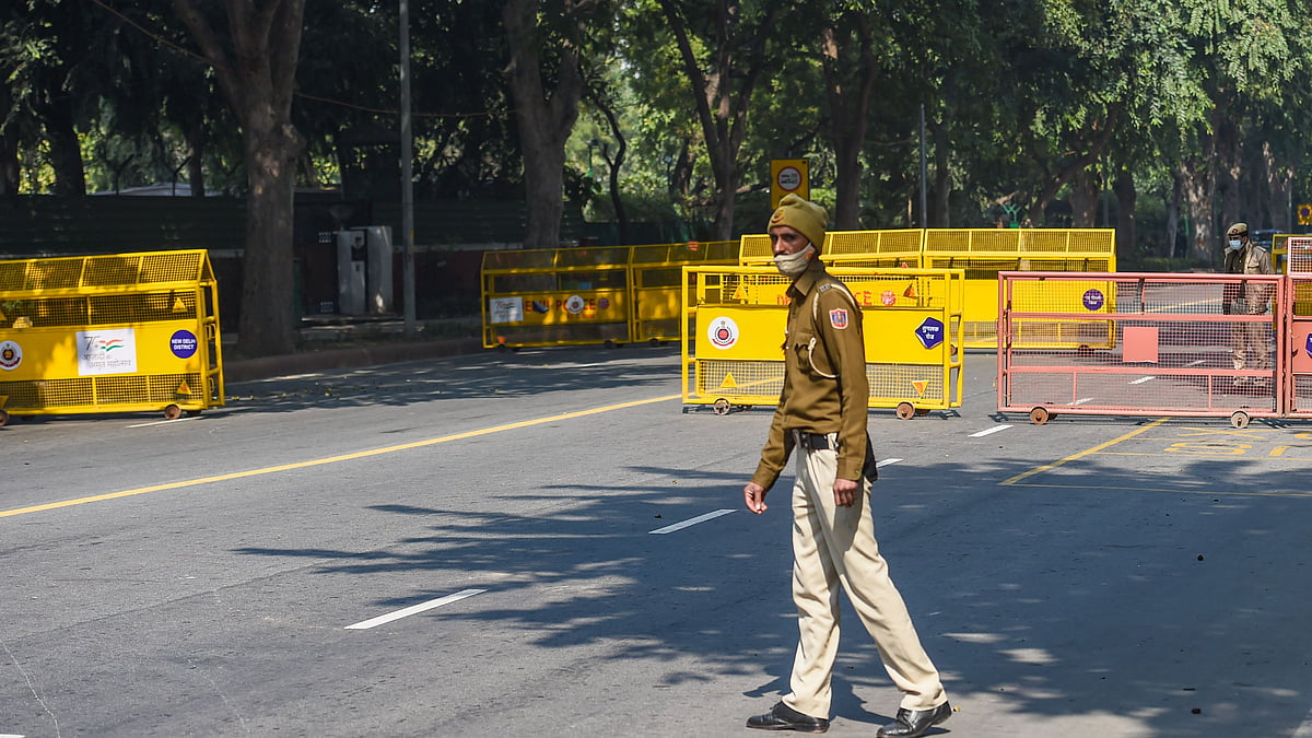 <div class="paragraphs"><p>A suspicious bag was found in Delhi's Rohini on Thursday, 4 August, raising alarm amid tightened security ahead of the Independence Day. Representative photo.</p></div>