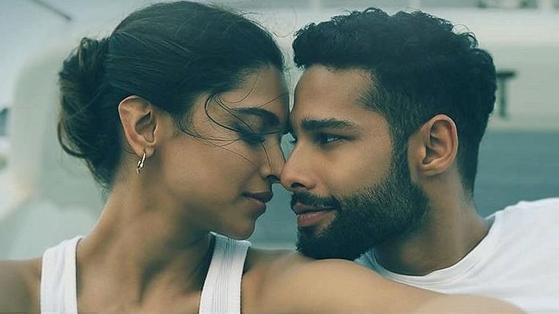 <div class="paragraphs"><p>Siddhant Chaturvedi and Deepika Padukone in the poster for <em>Gehraiyaan. </em></p></div>