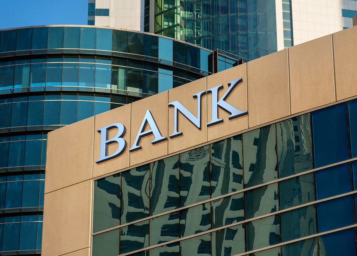 <div class="paragraphs"><p>Read about the latest changes made by SBI, ICICI Bank, BoB, PNB in their banking systems from February 2022.</p></div>