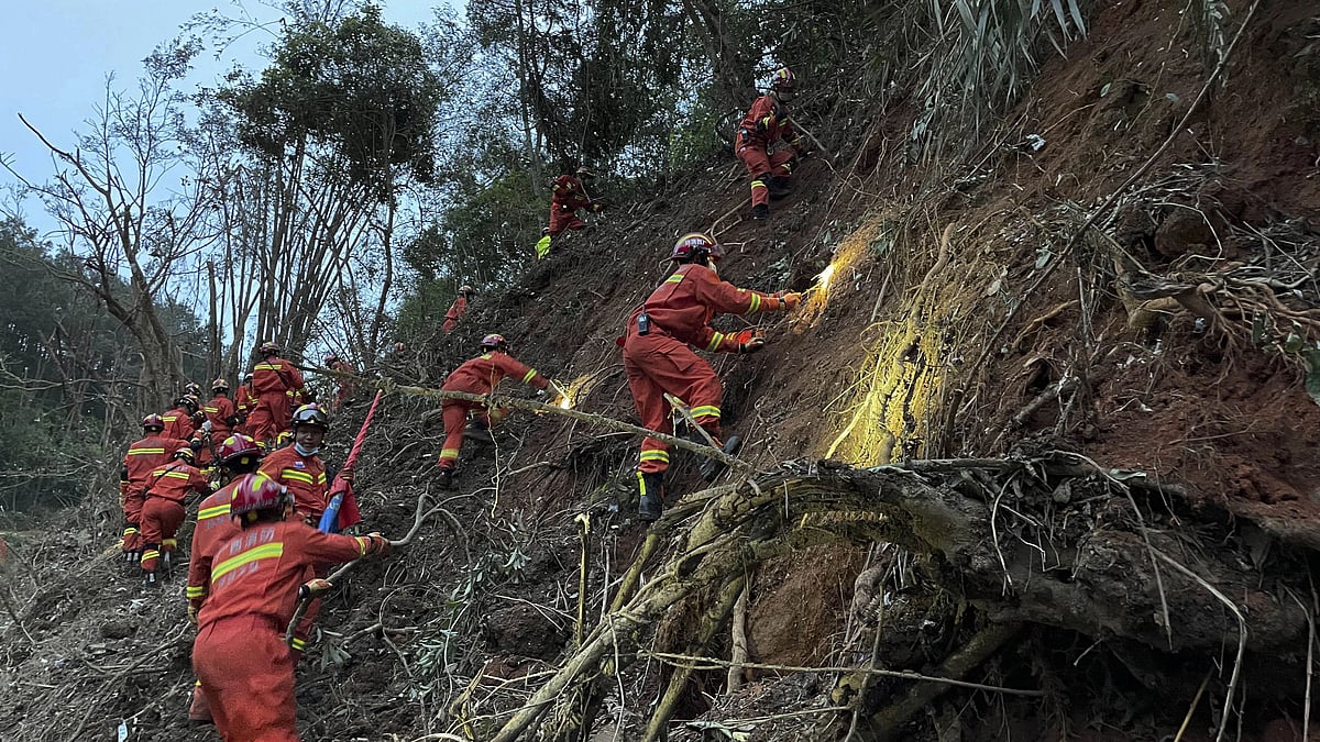 <div class="paragraphs"><p>China's civil aviation authority confirmed late on Saturday that all 132 passengers and crew on a China Eastern Airlines plane that crashed earlier this week had died.</p></div>