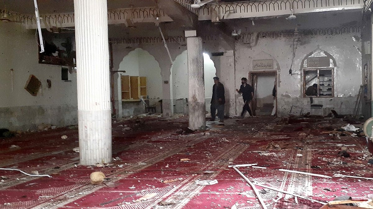 <div class="paragraphs"><p>Pakistan Prime Minister Imran Khan strongly condemned the attack and ordered immediate provisions to provide medical treatment to the wounded.</p></div>