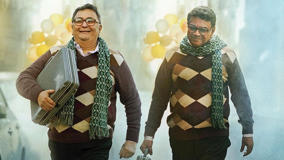 <div class="paragraphs"><p>Rishi Kapoor and Paresh Rawal in <em>Sharmaji Namkeen</em> poster.</p></div>