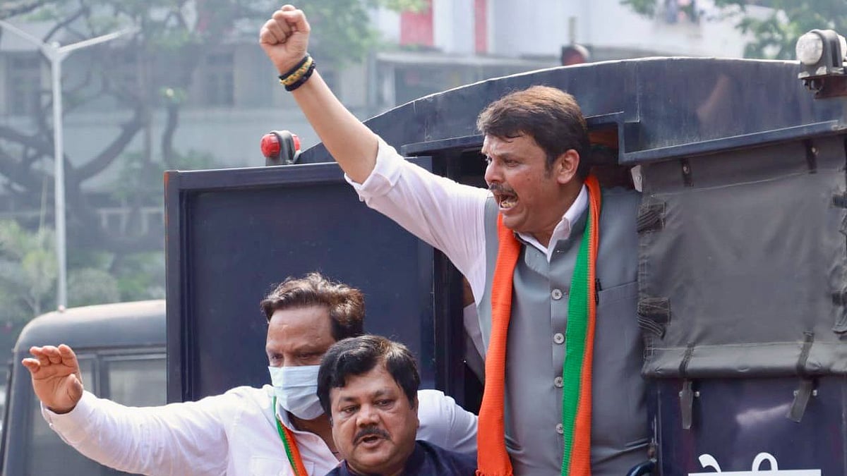 <div class="paragraphs"><p>Fadnavis said that he is “absolutely sure" that the BJP will get a “thumping majority".</p></div>