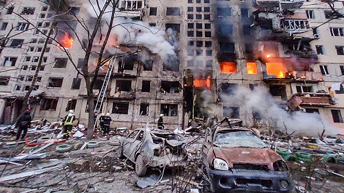 <div class="paragraphs"><p> A direct strike during Russian shelling led to fire and destruction of a residential building, in Kyiv. </p></div>