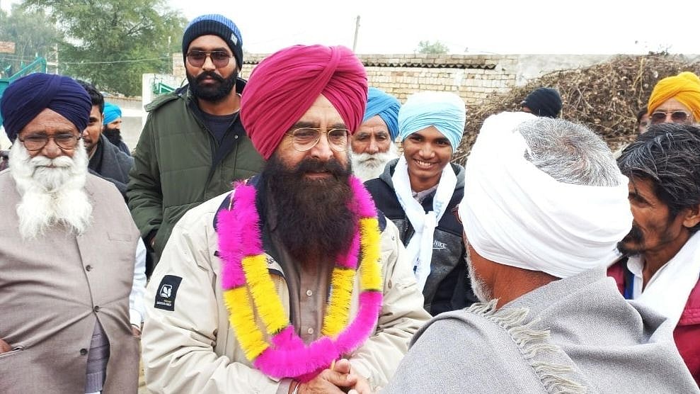 <div class="paragraphs"><p>(Gurmeet Khuddian defeated Parkash Singh Badal in Lambi)</p></div>
