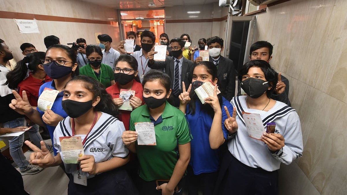 <div class="paragraphs"><p>The National Technical Advisory Group on Immunisation (NTAGI) recommended Biological E's <a href="https://www.thequint.com/fit/corbevax-vaccine-approved-children-use-india-covid-19-vaccine-coronavirus">Corbevax vaccine</a> to be administered to the 12-14 age group.</p></div>