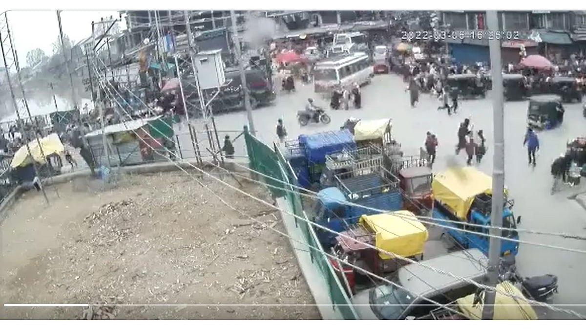 <div class="paragraphs"><p>Two people were killed, and over 34 others, including policemen, were injured in a grenade attack at Amira Kadal market in Srinagar, Jammu & Kashmir, on Sunday, 6 March.</p></div>