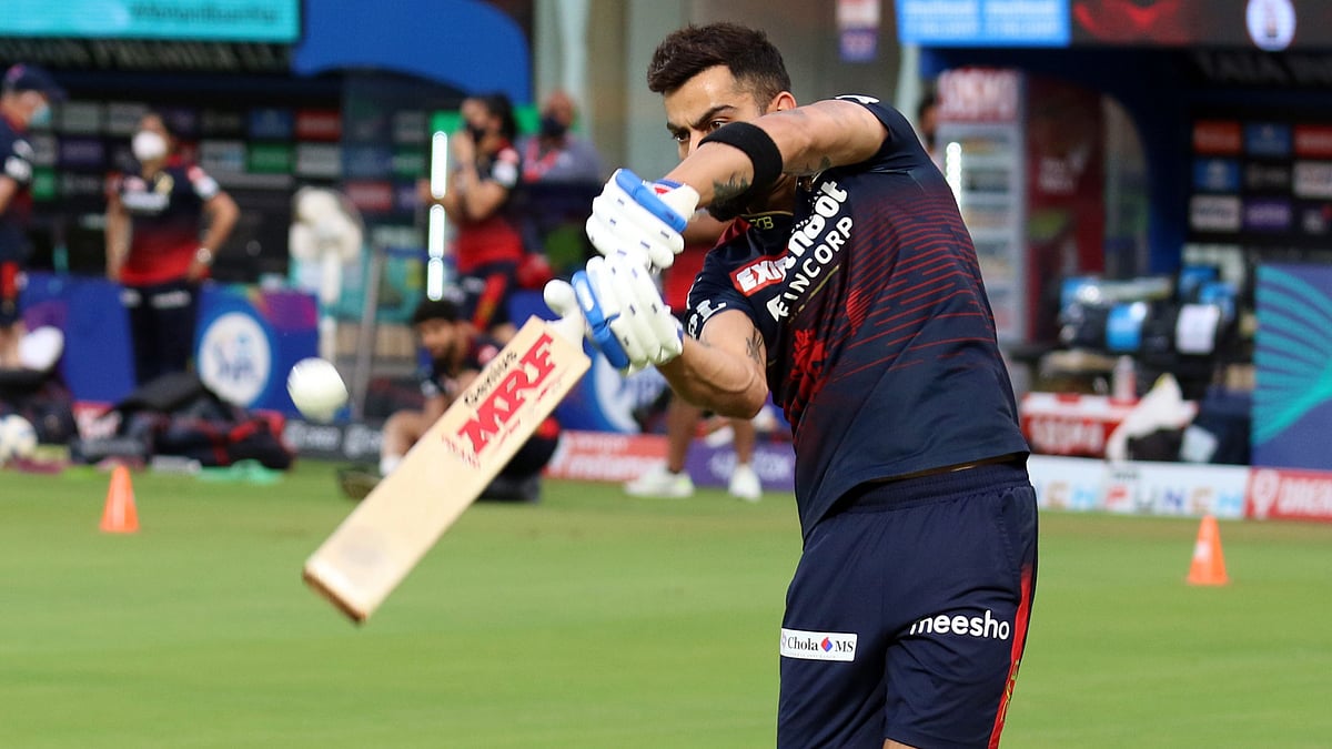 <div class="paragraphs"><p>Virat Kohli in training</p></div>