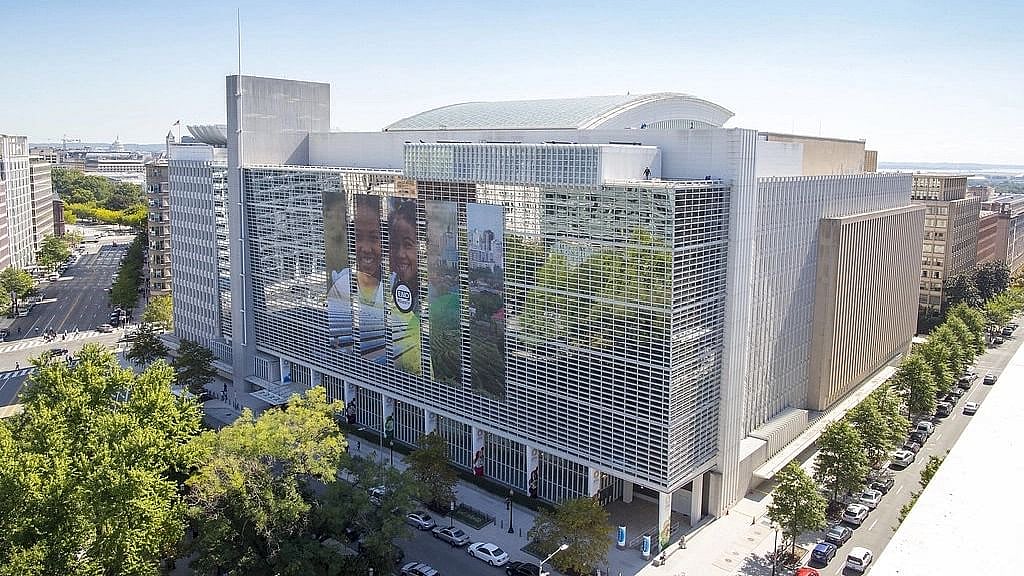 <div class="paragraphs"><p>The World Bank headquarters in Washington DC.</p></div>