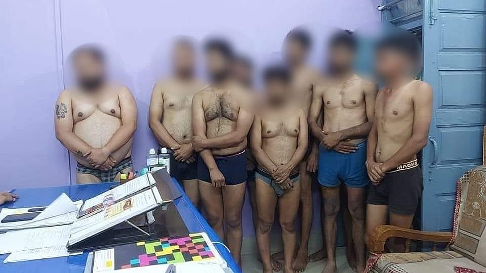 <div class="paragraphs"><p>YouTuber and journalist Kanishk Tiwari along with some other people were arrested and kept half-naked in police lockup in Sidhi, Madhya Pradesh. </p></div>