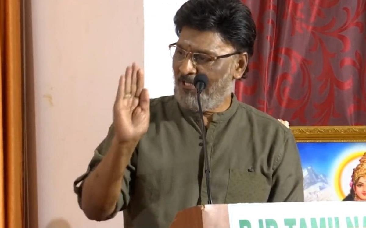 <div class="paragraphs"><p>Actor-Director Bhagyaraj at BJP Head Office in Chennai</p></div>