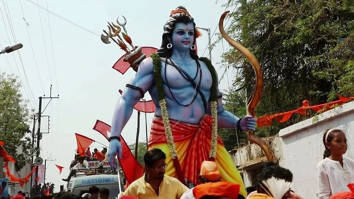 <div class="paragraphs"><p>The Shobha Yatra, organised on the eve of Ram Navmi, began in the afternoon from Shivakeshava Nagar.</p></div>
