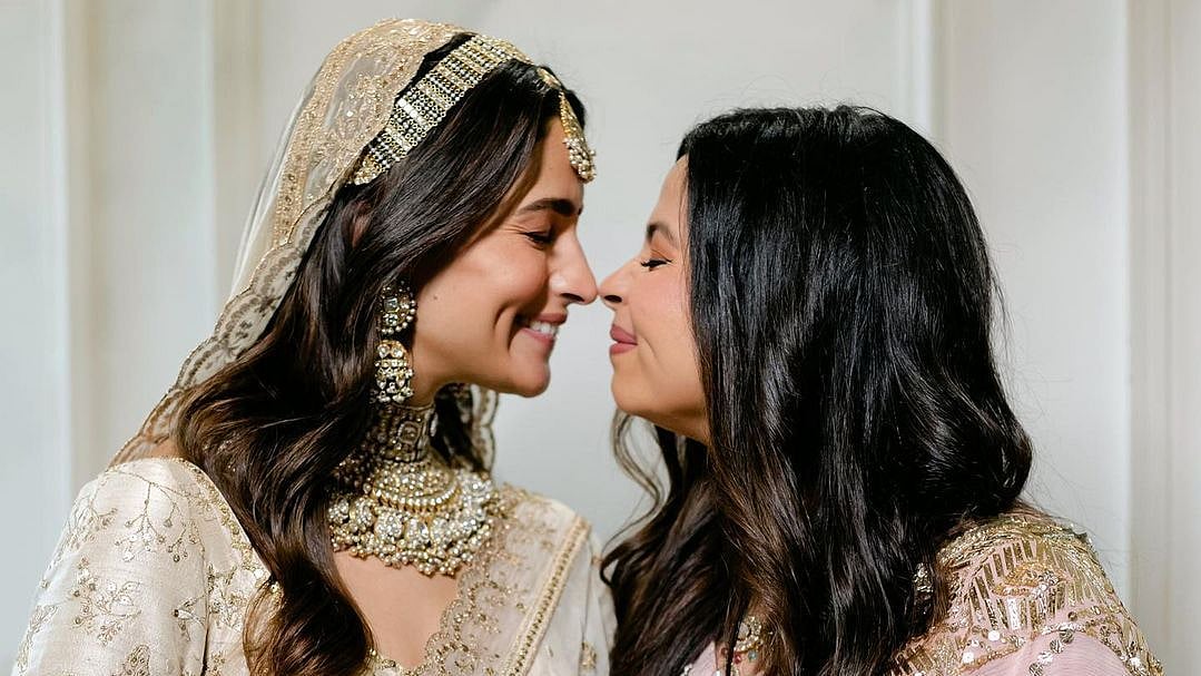 <div class="paragraphs"><p>Alia Bhatt gifts two flats to her sister Shaheen Bhatt.</p></div>