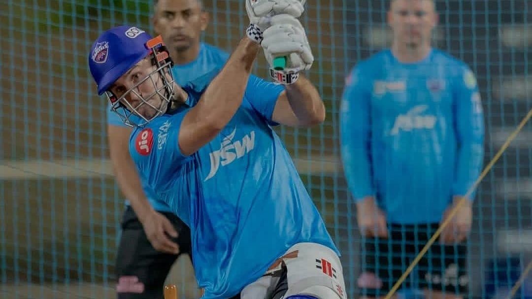 <div class="paragraphs"><p>Mitchell Marsh in training </p></div>