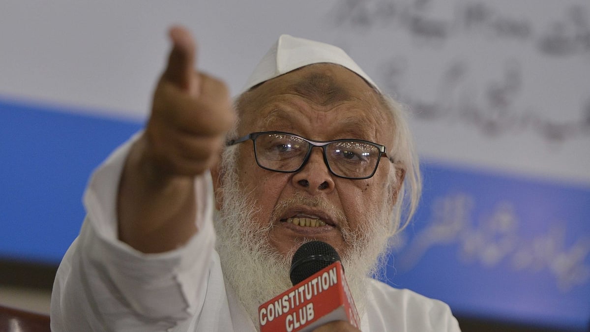 <div class="paragraphs"><p>The Jamiat Ulama-i-Hind has filed a petition in the Supreme Court against the <a href="https://www.thequint.com/news/india/after-ram-navami-violence-madhya-pradesh-government-bulldozes-houses-shops">use of bulldozers for razing houses</a> and other buildings in various BJP-ruled states, terming it a ploy to target minorities, especially Muslims, under the guise of crime prevention.</p></div>