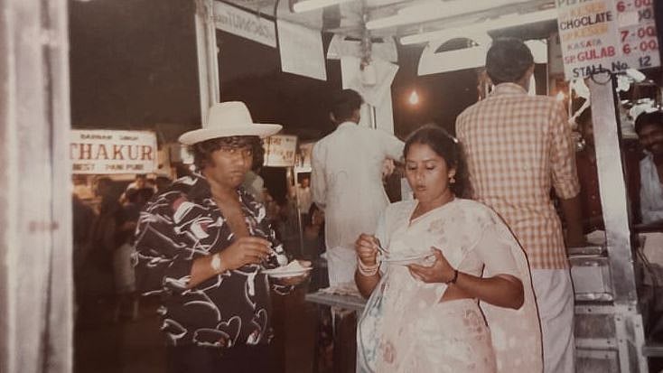 <div class="paragraphs"><p>Late Naushad Shaikh and Rajni at the movie set</p></div>