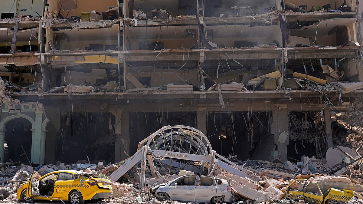 <div class="paragraphs"><p>Rooms are exposed at the five-star Hotel Saratoga after a deadly explosion in Old Havana, Cuba.</p></div>