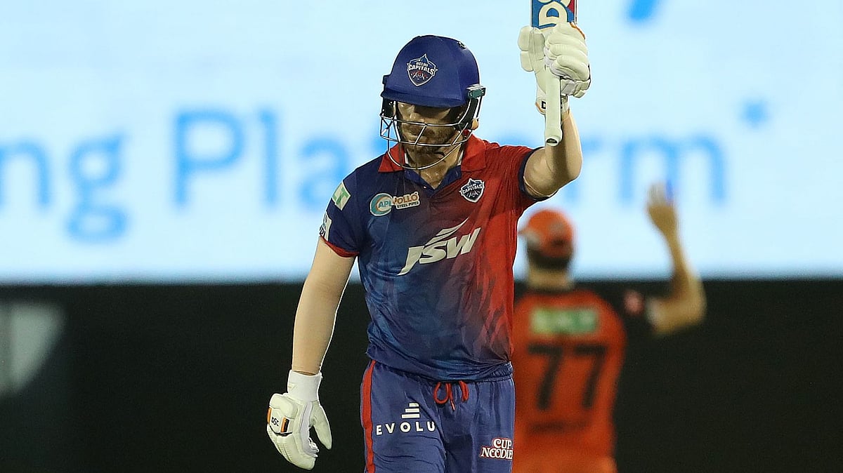<div class="paragraphs"><p>David Warner celebrates a fifty</p></div>