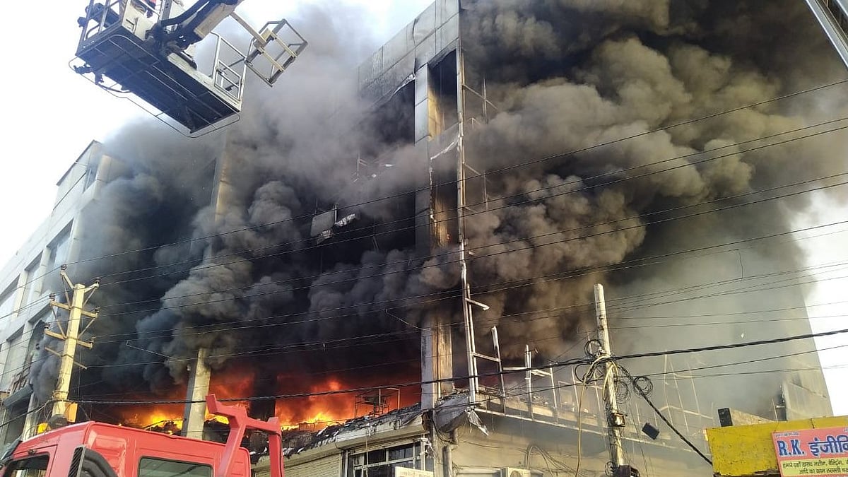 <div class="paragraphs"><p>Four days after a massive fire broke out in Delhi's Mundka, in one of the city's deadliest tragedies, Delhi Fire Chief on Monday, 16 May, said that a short circuit in the generator on the first floor of the multistorey building had led to a blast, igniting the inferno.</p></div>