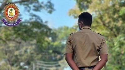 <div class="paragraphs"><p>Kerala Police.</p></div>