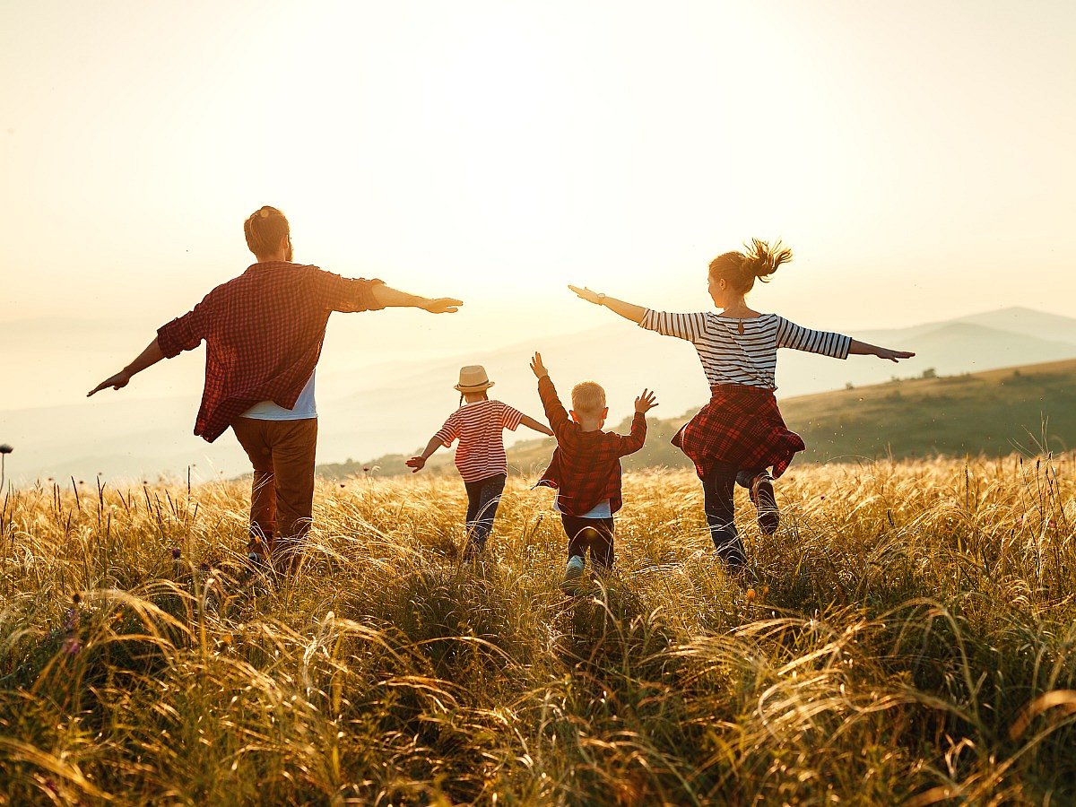 <div class="paragraphs"><p>Perfect Family Day 2023: Quotes, Wishes, Messages, and Greetings.</p></div>