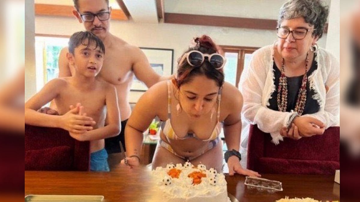 <div class="paragraphs"><p>Ira Khan celebrates 25th birthday with friends and family.</p></div>