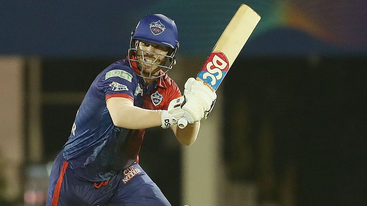 <div class="paragraphs"><p>David Warner in action against SRH</p></div>