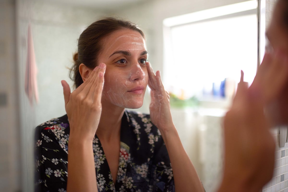 <div class="paragraphs"><p>Anti-aging foods for younger looking skin</p></div>