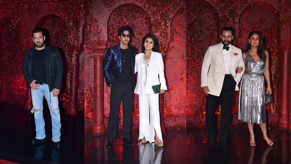 <div class="paragraphs"><p>Salman Khan, Neetu Kapoor, Ranbir Kapoor, Saif Ali Khan, and Kareena Kapoor at Karan Johar's birthday.</p></div>