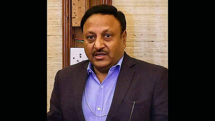 <div class="paragraphs"><p>CEC Rajiv Kumar.</p></div>