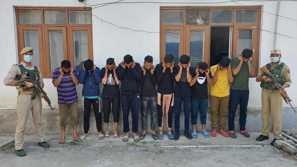 <div class="paragraphs"><p>Ten persons were arrested by the Jammu and Kashmir (J&K) Police and charged under the <a href="https://www.thequint.com/topic/uapa">Unlawful Activities Prevention Act</a> (UAPA) for pelting stones and shouting alleged anti-national slogans outside the residence of jailed separatist leader <a href="https://www.thequint.com/news/india/kashmiri-separatist-leader-yasin-malik-convicted-in-terror-funding-case">Yasin Malik</a> in Srinagar. </p></div>