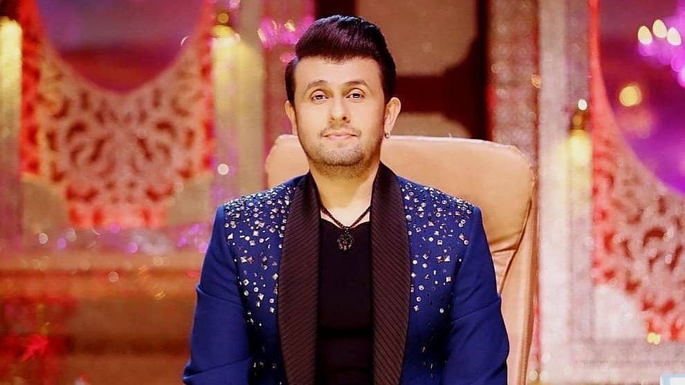 <div class="paragraphs"><p>Sonu Nigam responds to national language row.</p></div>