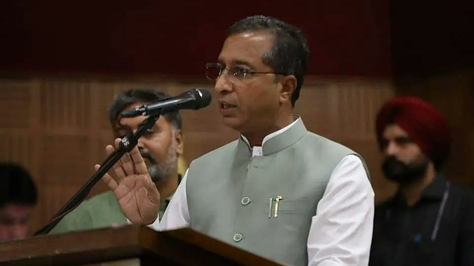 <div class="paragraphs"><p>Vijay Singla.&nbsp;</p></div>