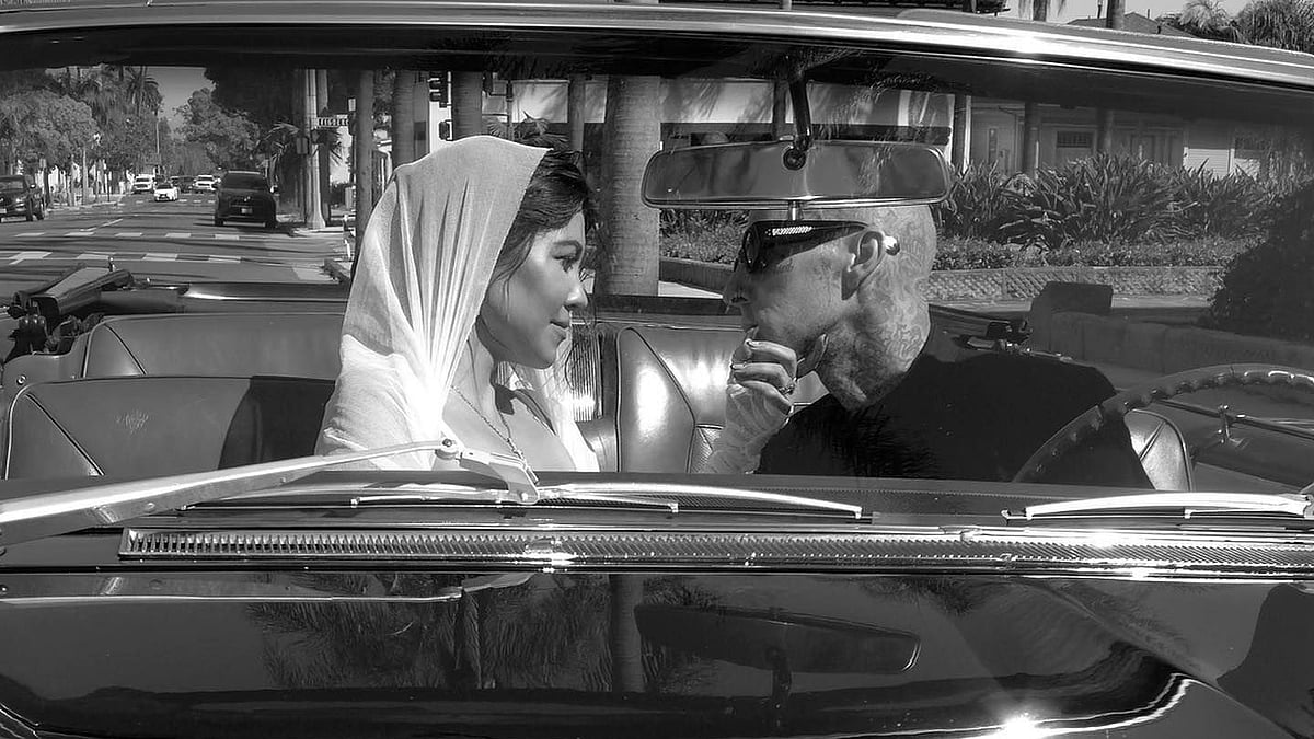 <div class="paragraphs"><p>Kourtney Kardashian and Travis Barker are legally married.</p></div>