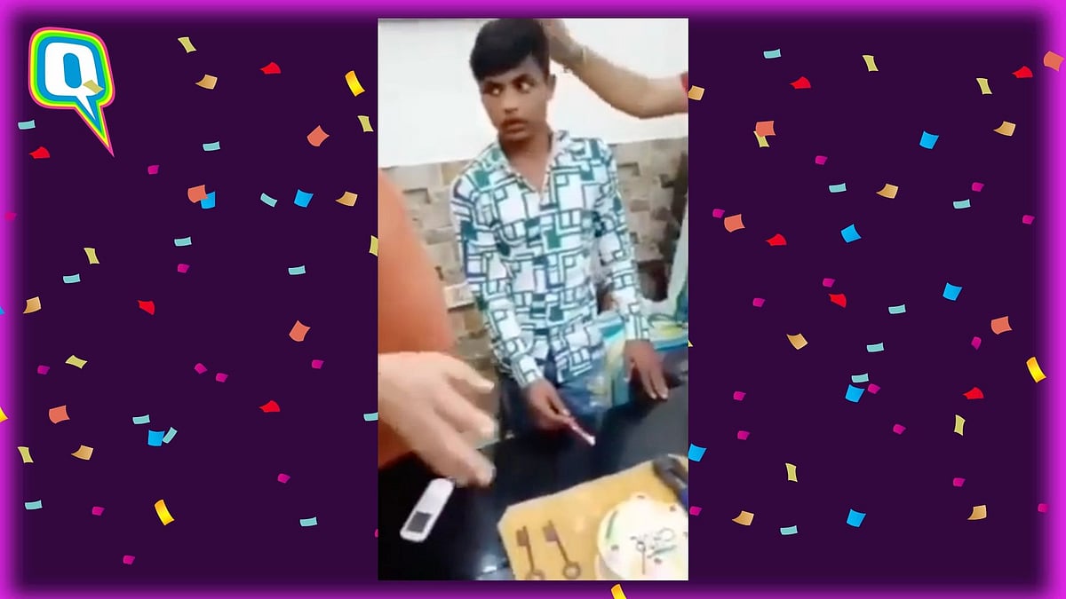 <div class="paragraphs"><p>New Delhi residents cut cake for burglar.</p></div>