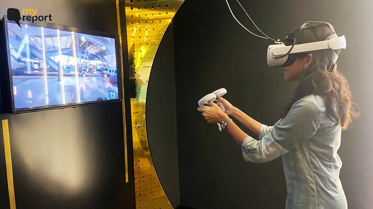 <div class="paragraphs"><p>Student at Medisim VR lab.</p></div>