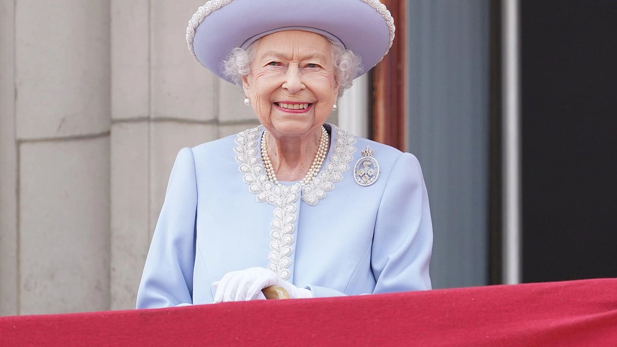 <div class="paragraphs"><p>Queen Elizabeth II </p></div>