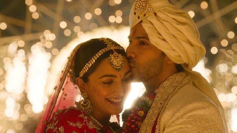 <div class="paragraphs"><p>Varun Dhawan and Kiara Advani in a still from <em>Jugjugg Jeeyo</em>.</p></div>