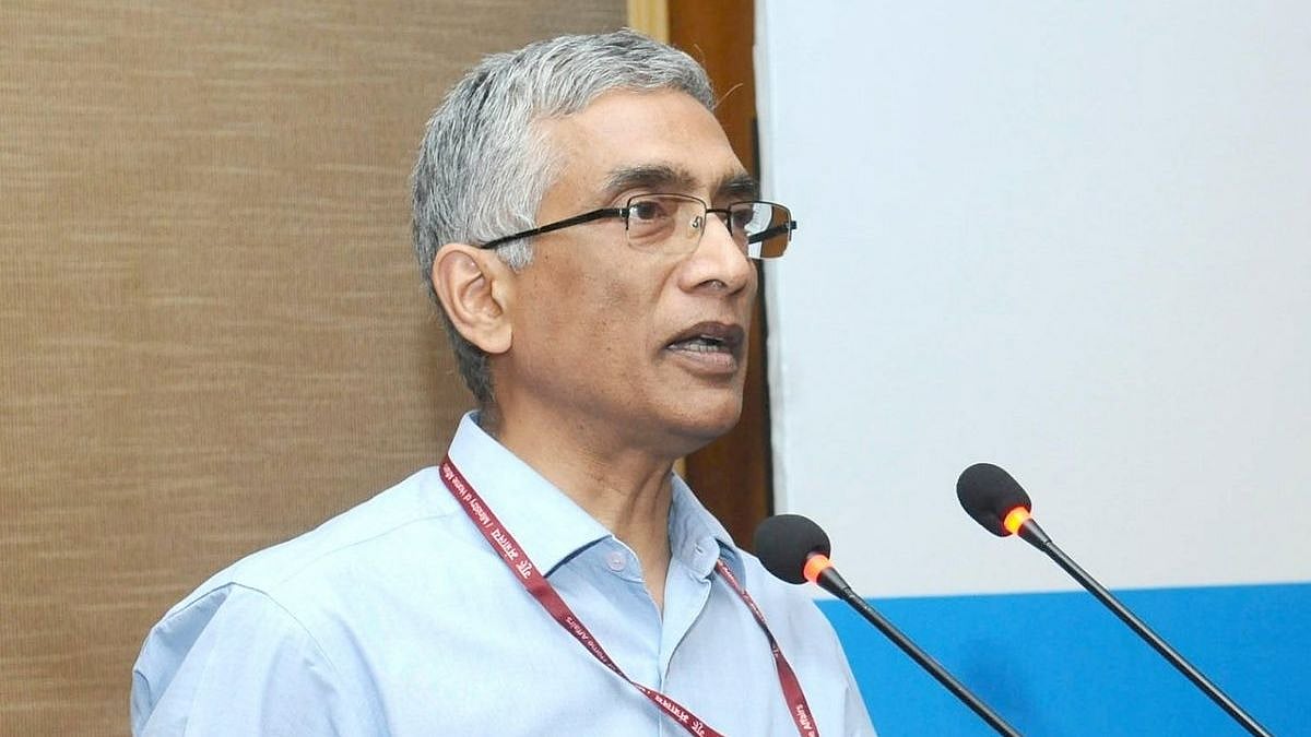<div class="paragraphs"><p>Parameswaran Iyer.</p></div>