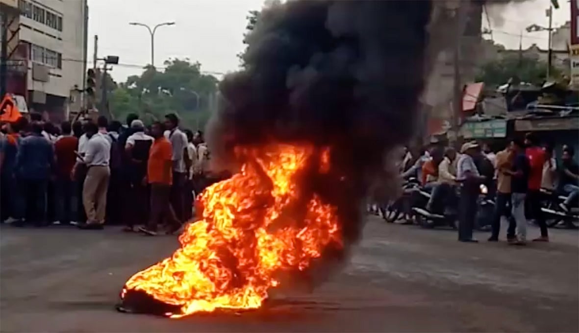 <div class="paragraphs"><p>Thirty-two police officers transferred in Rajasthan in the wake of Kanhaiya Lal murder in Udaipur</p></div>