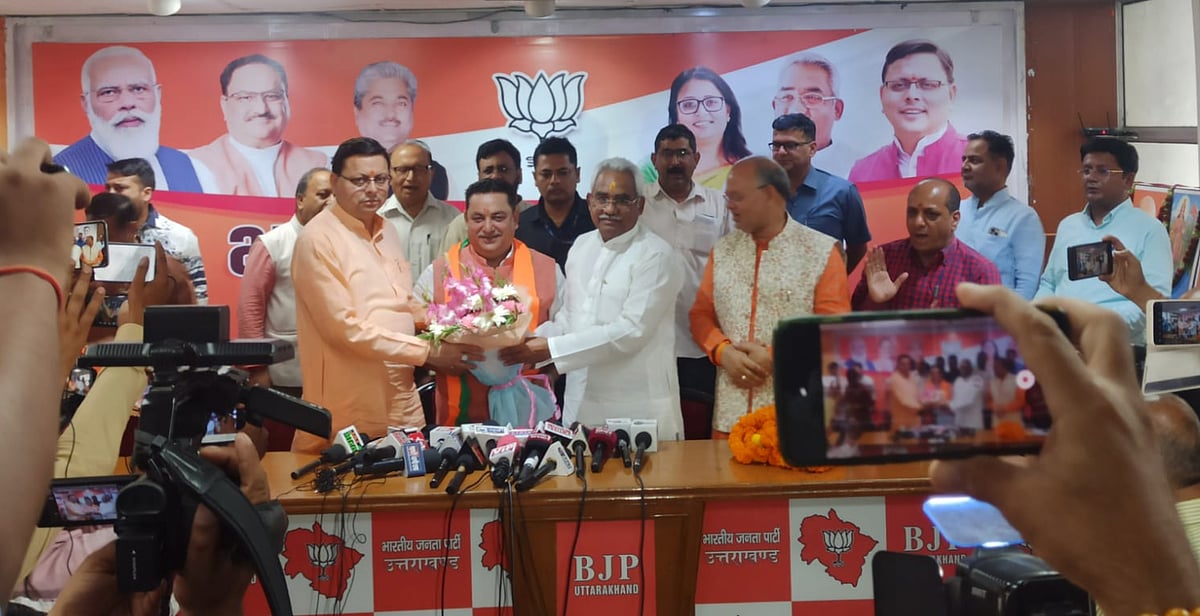 <div class="paragraphs"><p>A day after resigning from the <a href="https://www.thequint.com/topic/aam-aadmi-party">Aam Aadmi Party</a>, Deepak Bali, the former state chief of the party, joined the <a href="https://www.thequint.com/topic/bharatiya-janata-party">Bharatiya Janata Party</a>, on 14 June.</p></div>