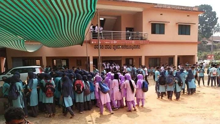 <div class="paragraphs"><p>Six students were suspended from the Government First Grade Degree College in Karnataka's Uppinangady on Thursday, 2 June, for donning hijab</p></div>