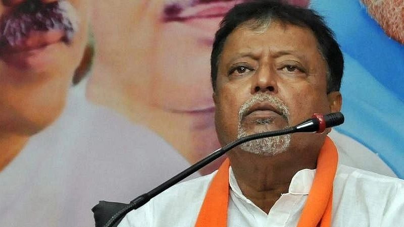 <div class="paragraphs"><p>Senior TMC leader and MLA Mukul Roy resigns as chairman of PAC. </p></div>