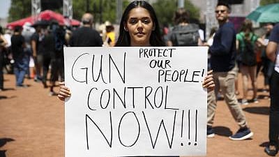 <div class="paragraphs"><p>NY lawmakers have passed legislation package raising age bar for semi-automatic rifles.</p></div>