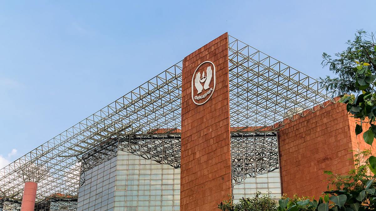 <div class="paragraphs"><p>The nation's biggest life insurer with revenue of USD 97.26 billion and a profit of USD 553.8 million, was ranked 98th on the just released Fortune 500 list.</p></div>
