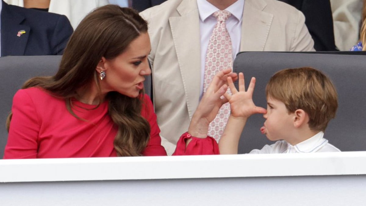 <div class="paragraphs"><p>Prince Louis and Kate Middleton.</p></div>