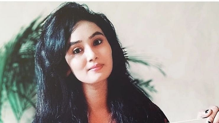 <div class="paragraphs"><p>Ritika Singh</p></div>